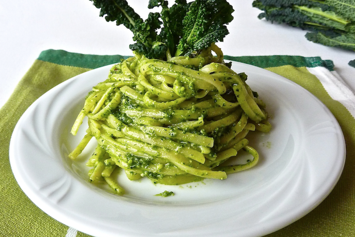 Linguine al pesto di cavolo nero
